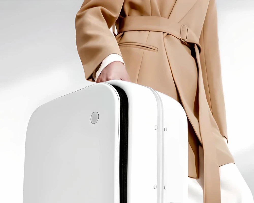 light weight suitcase